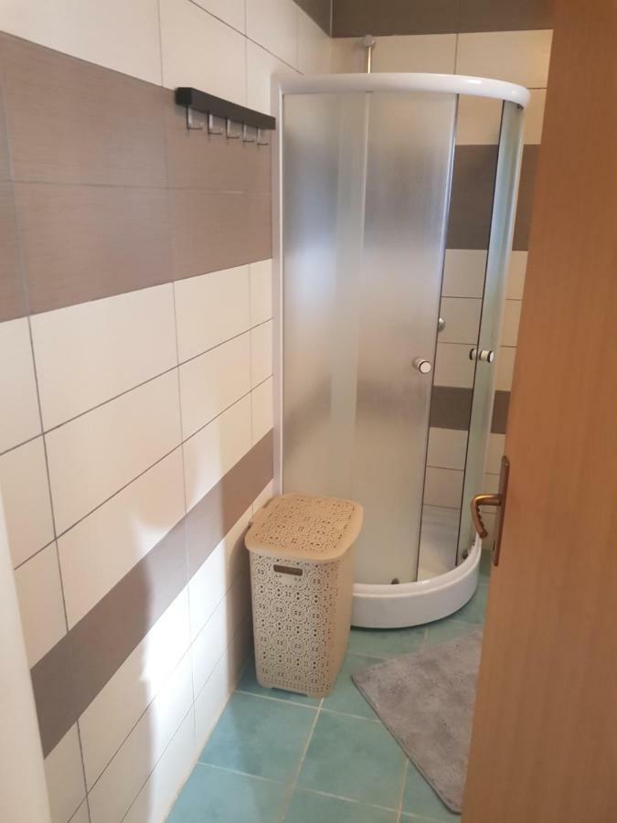 Apartmani Andrej Udbina 外观 照片