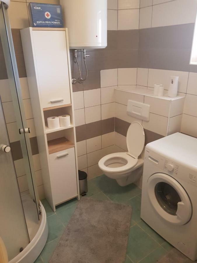 Apartmani Andrej Udbina 外观 照片