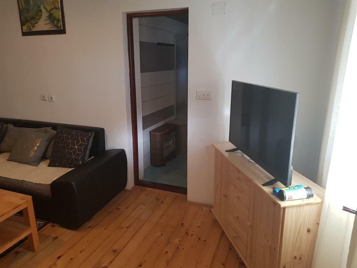 Apartmani Andrej Udbina 外观 照片