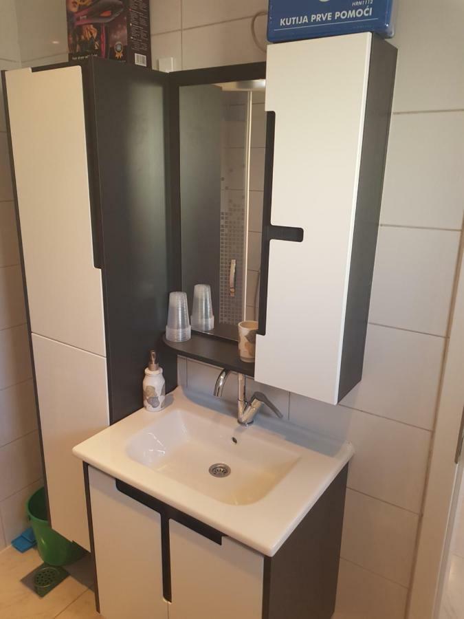Apartmani Andrej Udbina 外观 照片