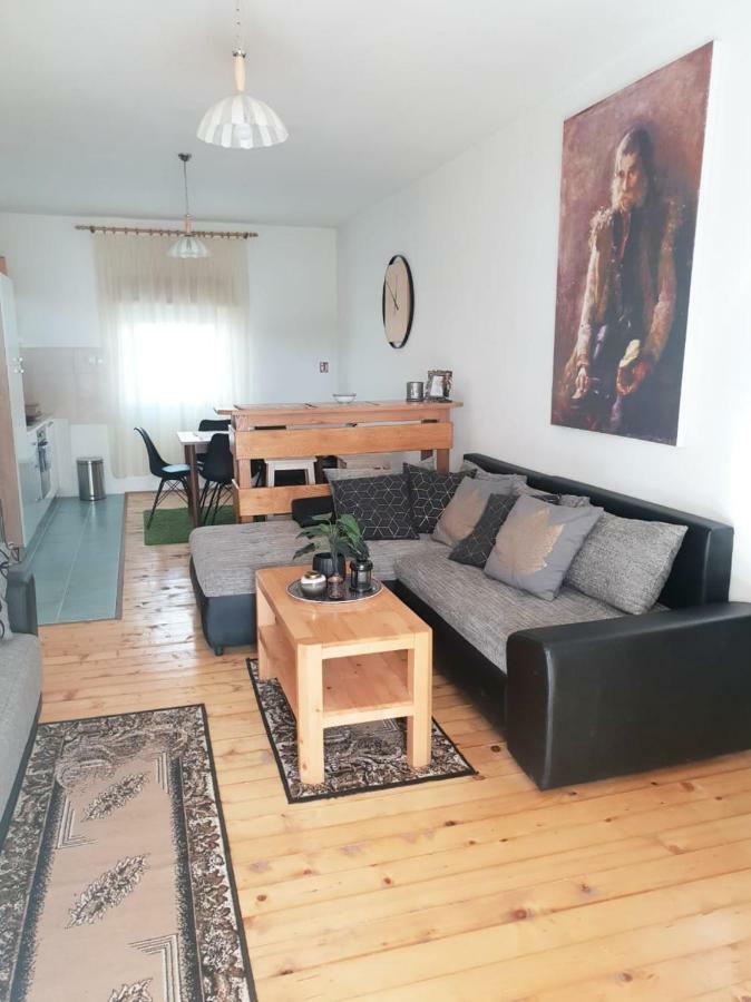 Apartmani Andrej Udbina 外观 照片