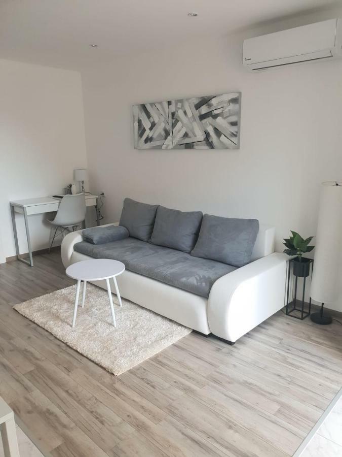Apartmani Andrej Udbina 外观 照片