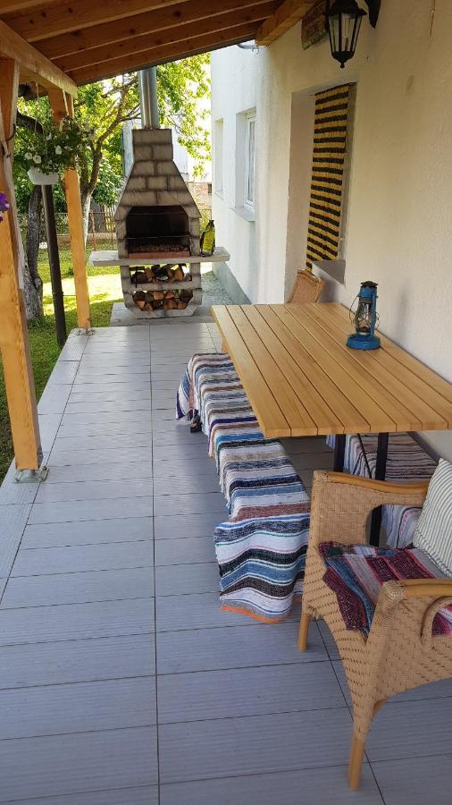 Apartmani Andrej Udbina 外观 照片